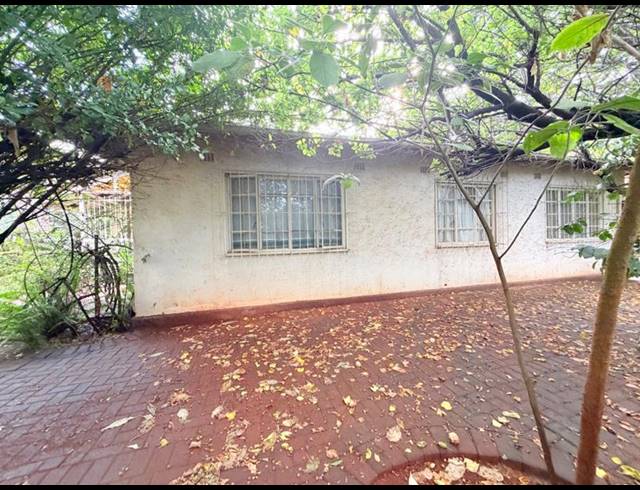 4 BEDROOM HOUSE FOR SALE IN VANDERBIJLPARK CW 1